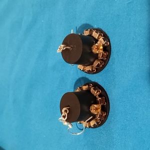 NWT Top hat dangling earrings - mbarnes productions